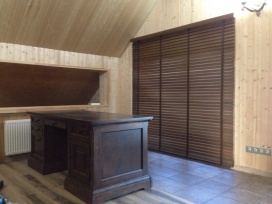 жалюзи деревянные горизонтальные